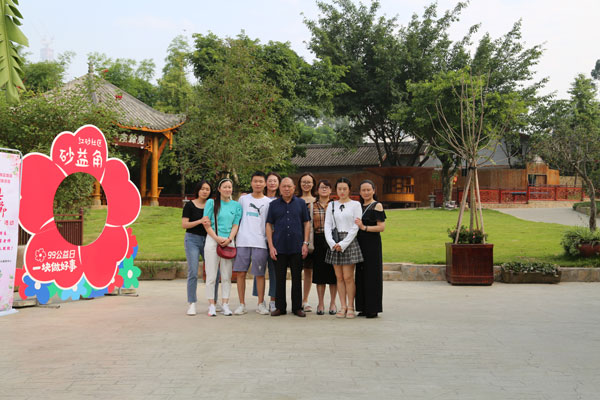 1631512919410972.jpg 22616367345325a6412bbd285eb08fb.jpg